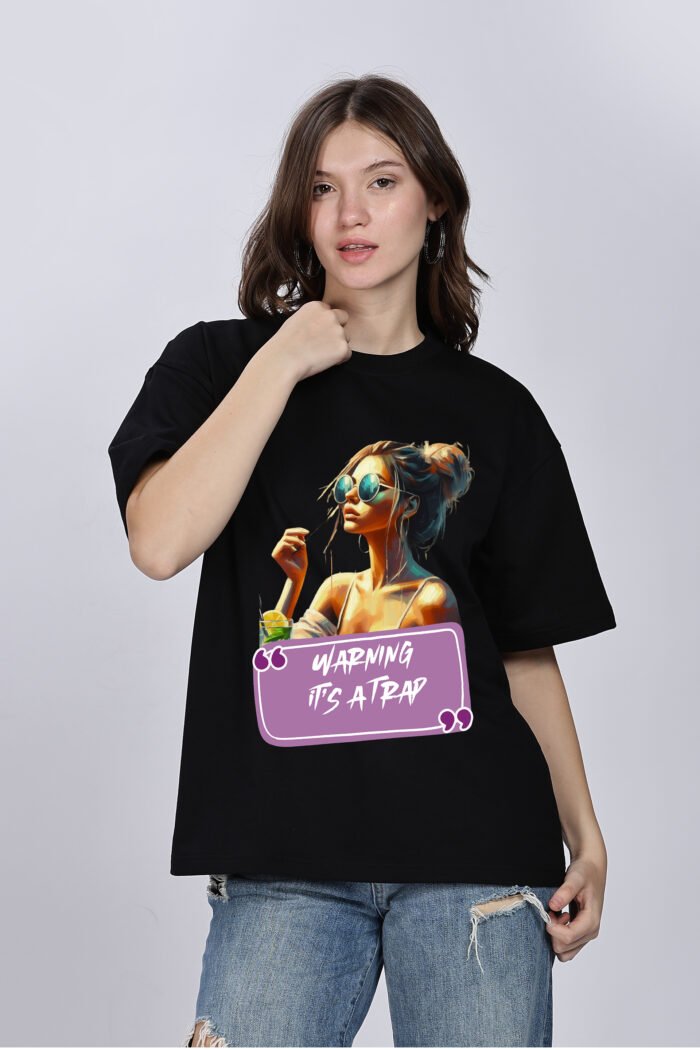 Trap: Women Black Oversized T-shirt